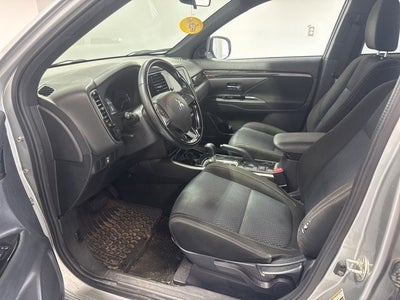 2018 Mitsubishi Outlander LE