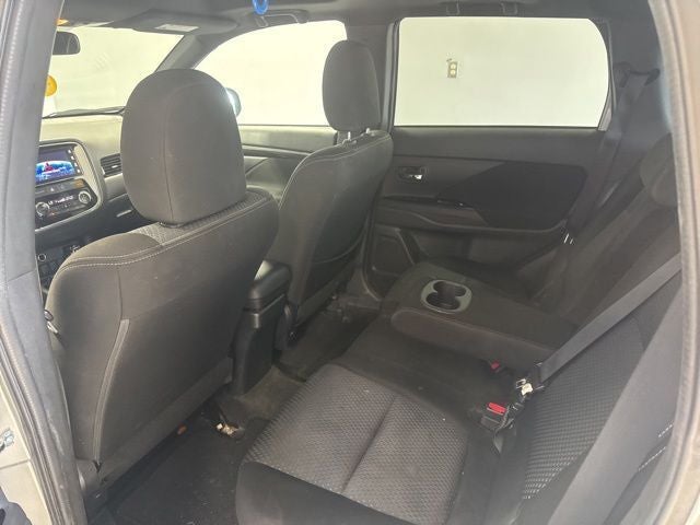2018 Mitsubishi Outlander LE