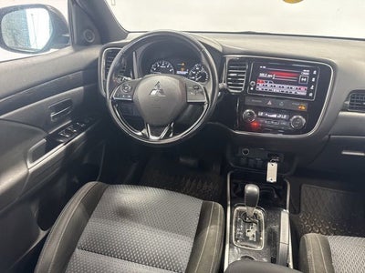 2018 Mitsubishi Outlander LE