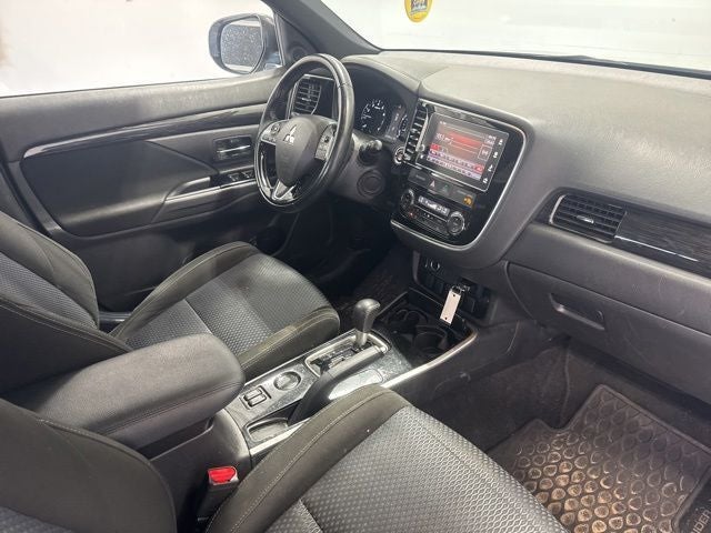 2018 Mitsubishi Outlander LE