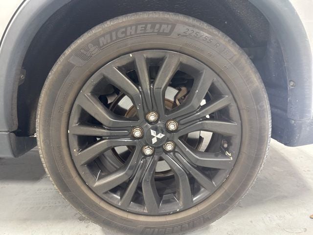 2018 Mitsubishi Outlander LE