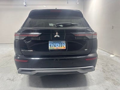 2025 Mitsubishi Outlander SE