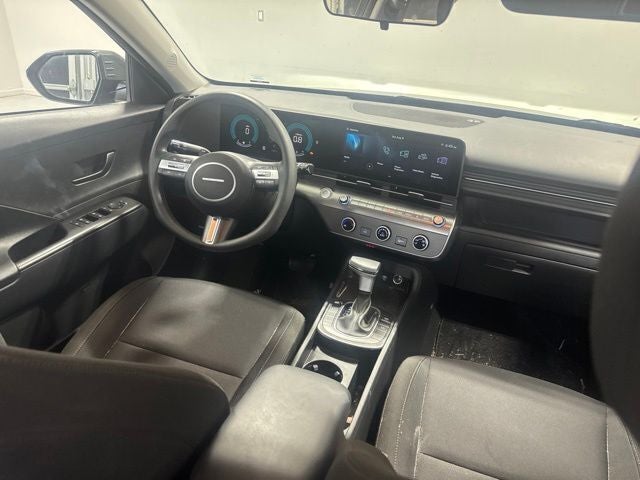2025 Hyundai Kona SE