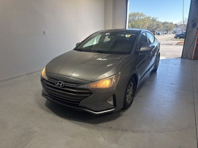 2019 Hyundai Elantra SE