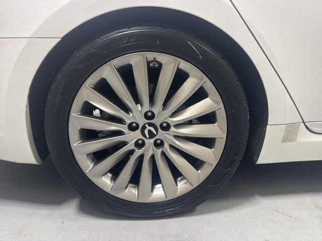 2014 Hyundai Equus Signature