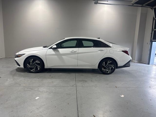 2025 Hyundai Elantra Hybrid Limited