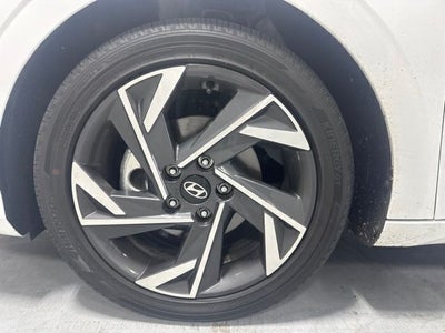 2025 Hyundai Elantra Hybrid Limited