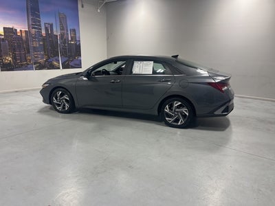 2025 Hyundai Elantra Limited
