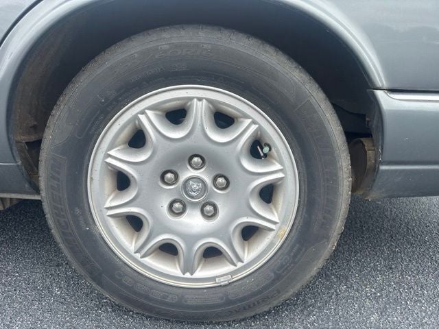 2003 Jaguar XJ8 Base