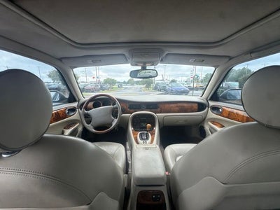 2003 Jaguar XJ8 Base