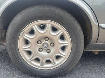 2003 Jaguar XJ8 Base