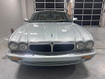 2000 Jaguar XJ8 Base