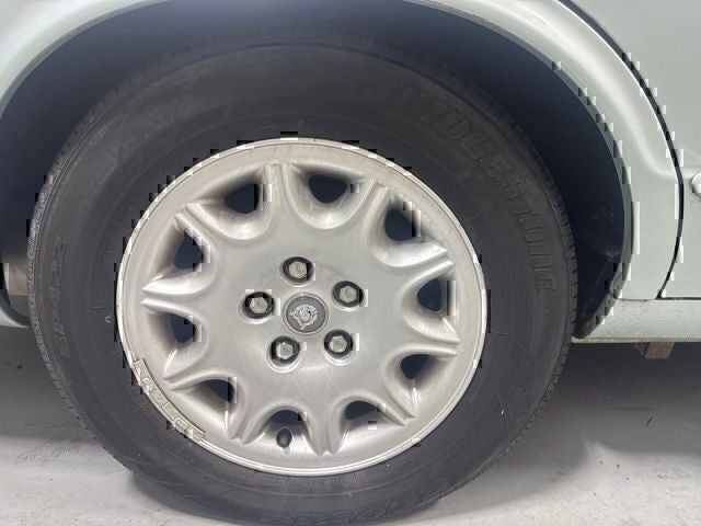 2000 Jaguar XJ8 Base