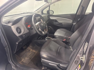 2017 Toyota Yaris LE