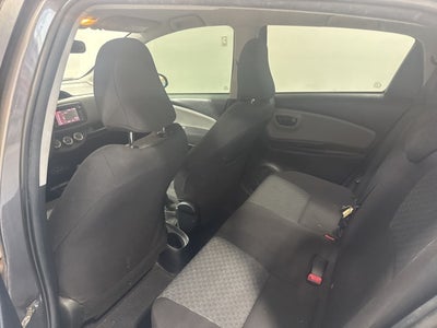 2017 Toyota Yaris LE