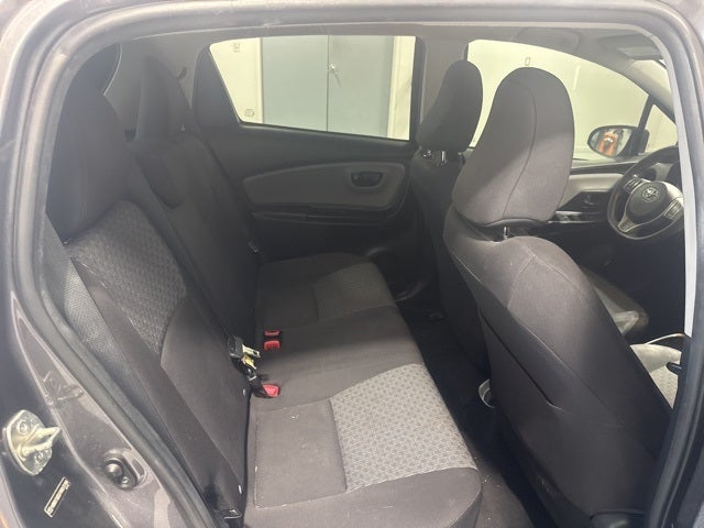 2017 Toyota Yaris LE