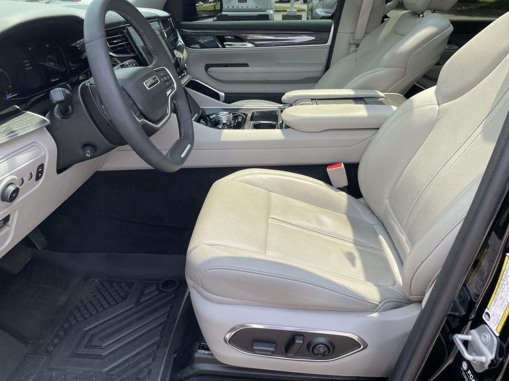 2022 Jeep Wagoneer Series II