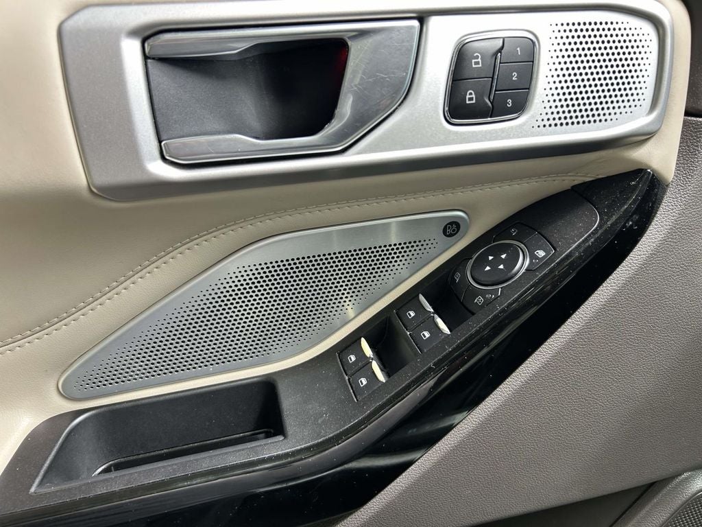 2021 Ford Explorer Platinum