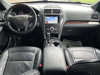 2017 Ford Explorer Platinum
