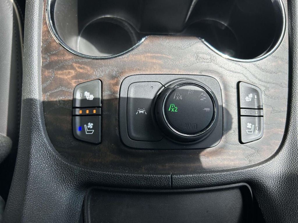 2020 GMC Acadia Denali