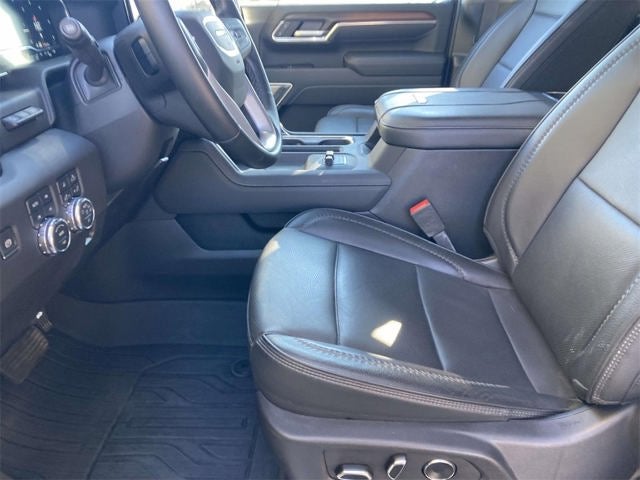 2025 GMC Sierra 2500HD Denali