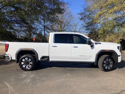 2025 GMC Sierra 2500HD Denali