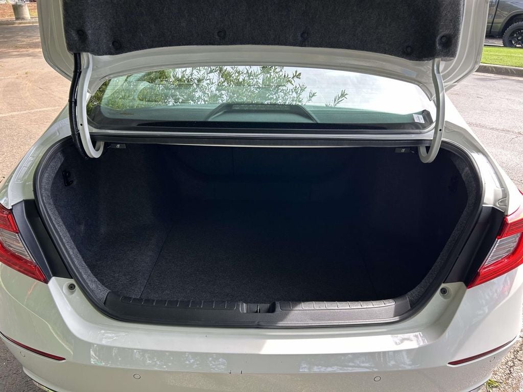 2019 Honda Accord Hybrid Touring