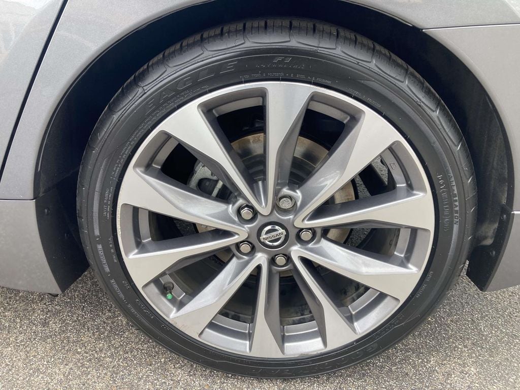 2022 Nissan Maxima Platinum