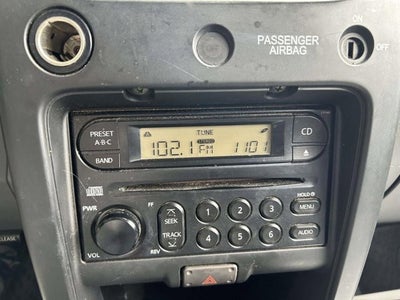 2004 Nissan Frontier XE