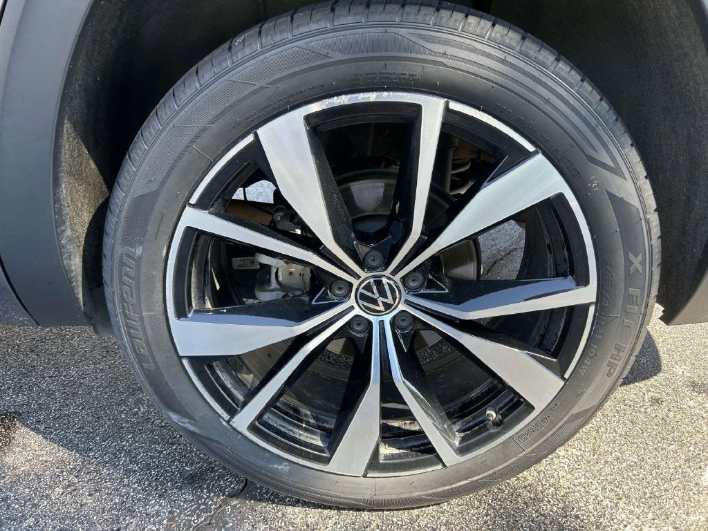 2024 Volkswagen Atlas 2.0T SEL Premium R-Line