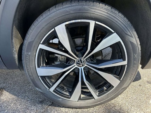 2024 Volkswagen Atlas 2.0T SEL Premium R-Line