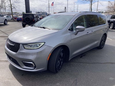 2021 Chrysler Pacifica Touring L