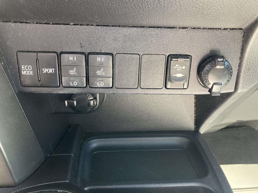 2018 Toyota RAV4 SE