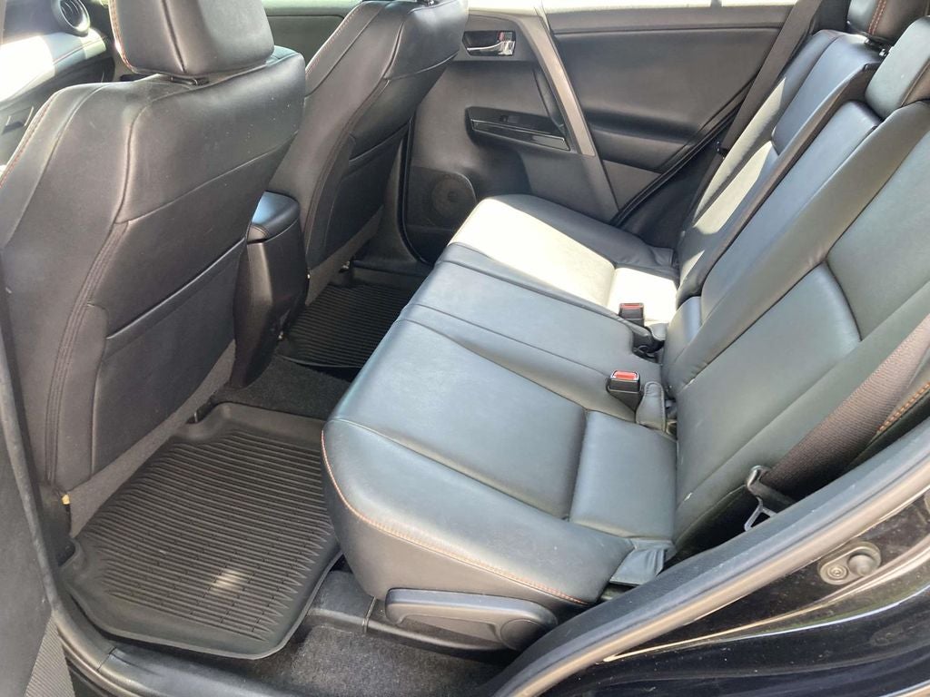 2018 Toyota RAV4 SE