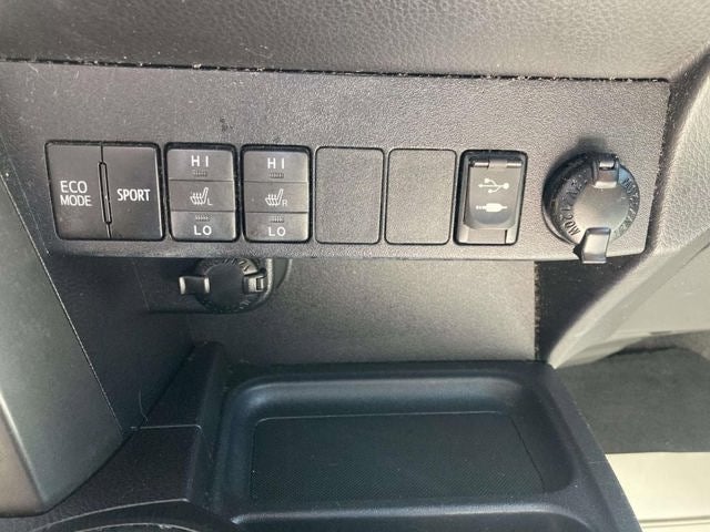 2018 Toyota RAV4 SE