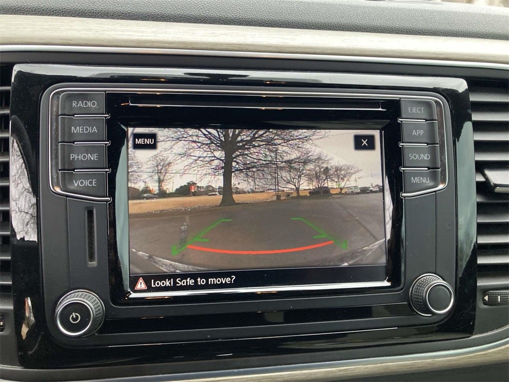 2018 Volkswagen Beetle 2.0T Coast