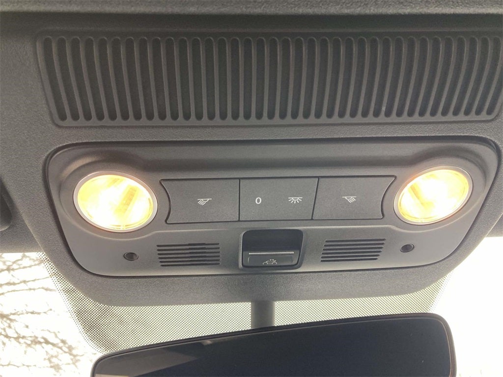 2018 Volkswagen Beetle 2.0T Coast