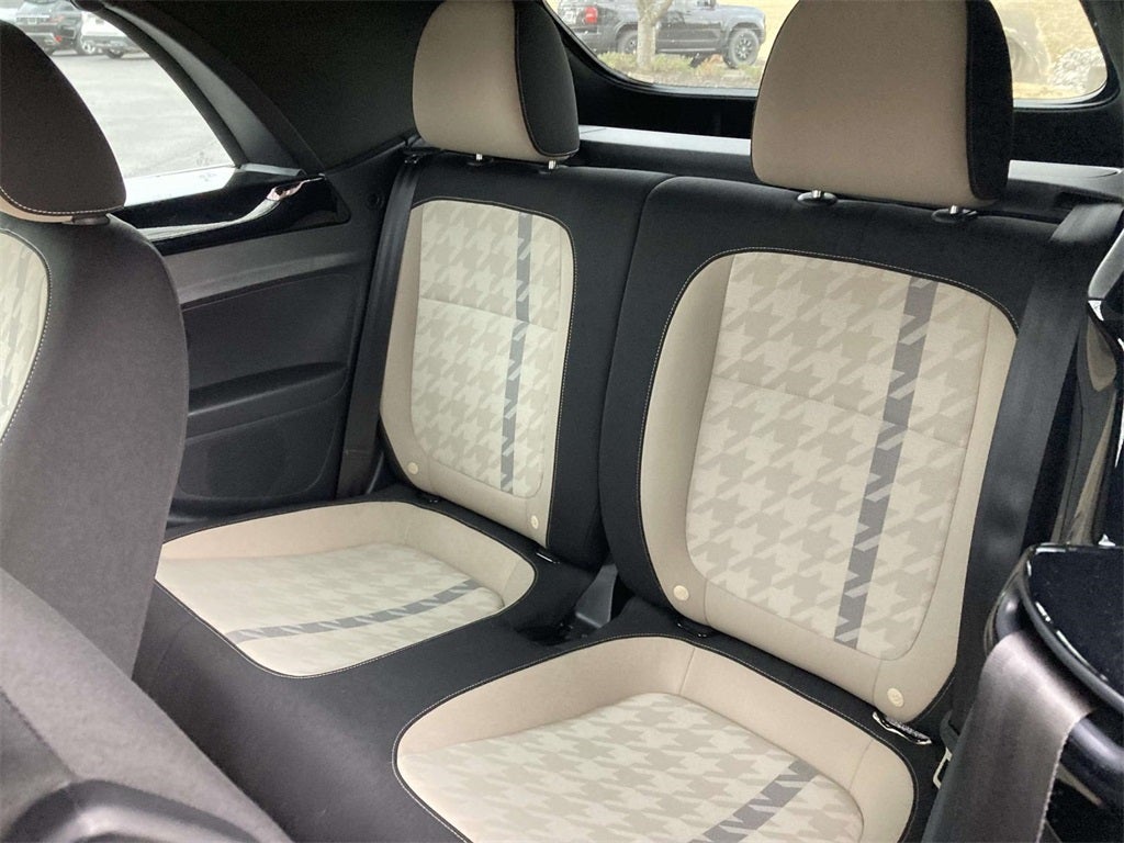 2018 Volkswagen Beetle 2.0T Coast