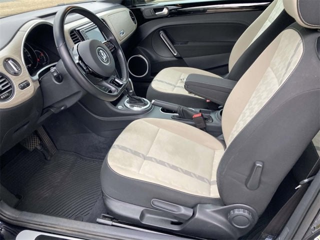 2018 Volkswagen Beetle 2.0T Coast