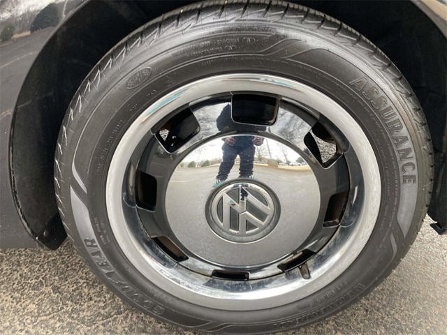 2018 Volkswagen Beetle 2.0T Coast