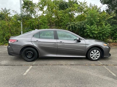 2019 Toyota Camry Hybrid LE