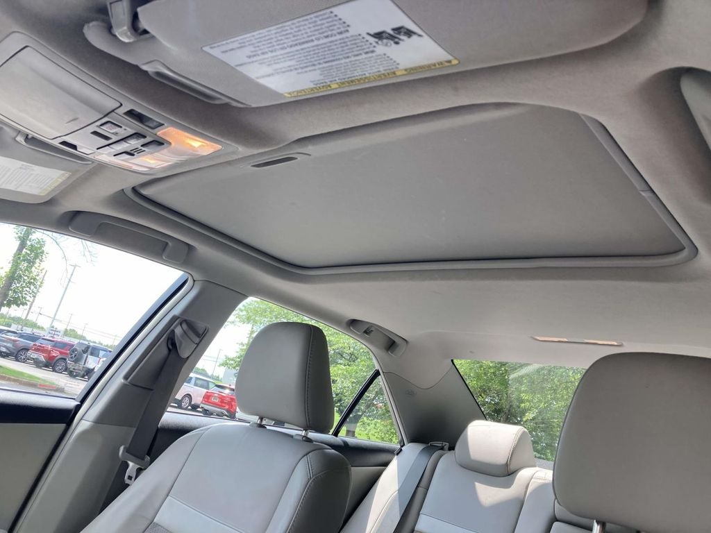 2012 Toyota Camry Hybrid XLE