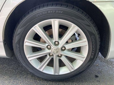 2012 Toyota Camry Hybrid XLE