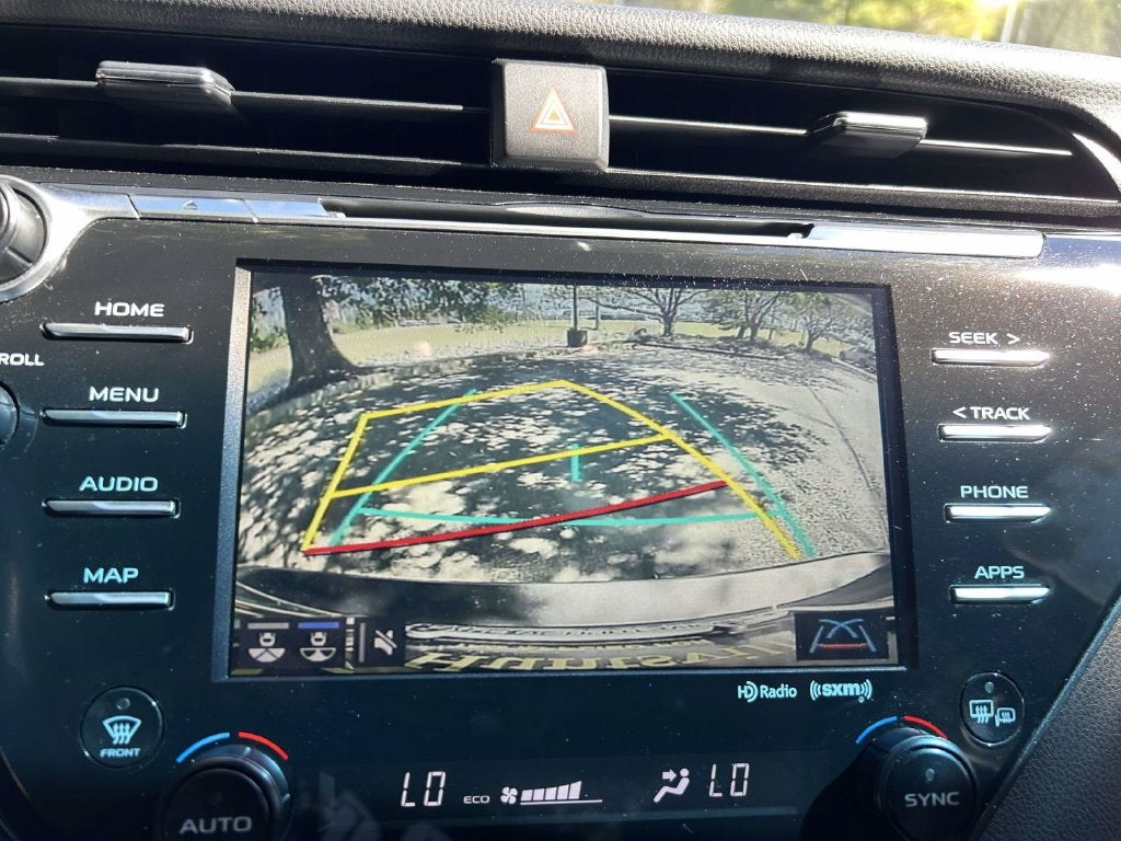 2020 Toyota Camry Hybrid SE