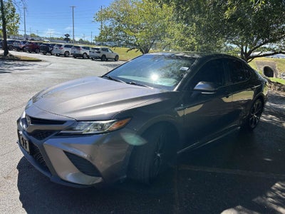 2020 Toyota Camry Hybrid SE