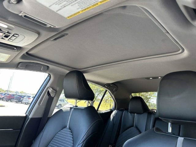 2020 Toyota Camry Hybrid SE