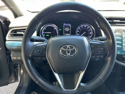 2020 Toyota Camry Hybrid SE