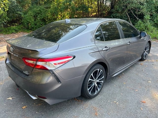 2020 Toyota Camry Hybrid SE