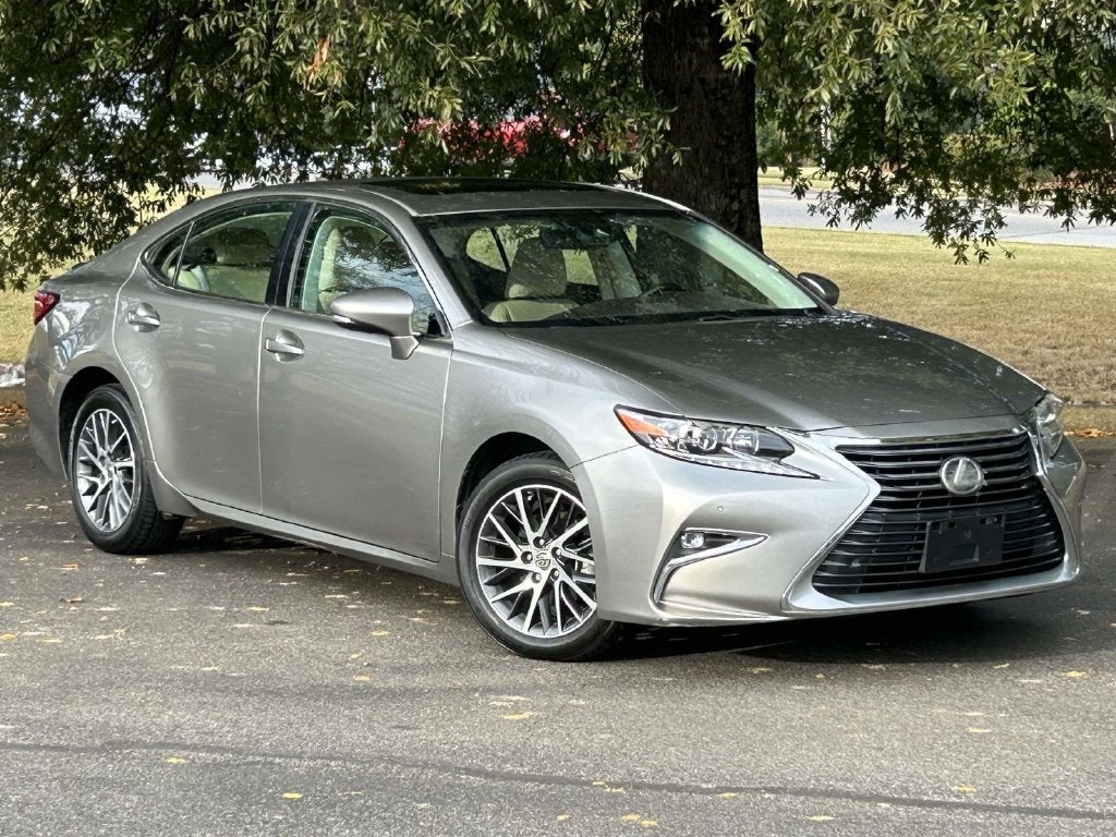 2017 Lexus ES