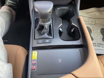 2025 Lexus ES 300h 300h